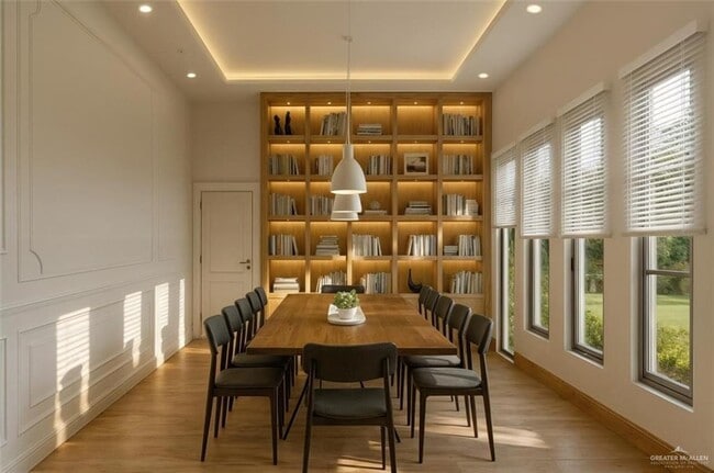 Building Photo - 31 Tyler Ave