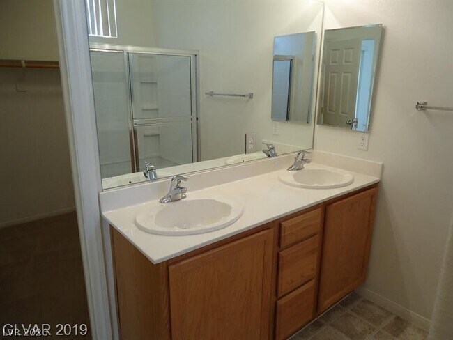 Building Photo - 5613 Clotidle Soupert Ct