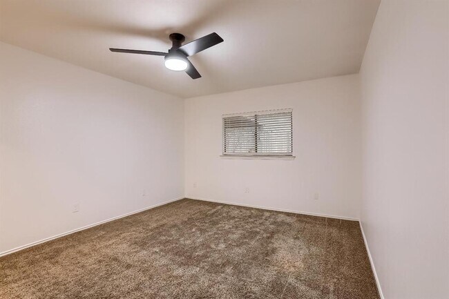 Building Photo - 8400 Horton Trail