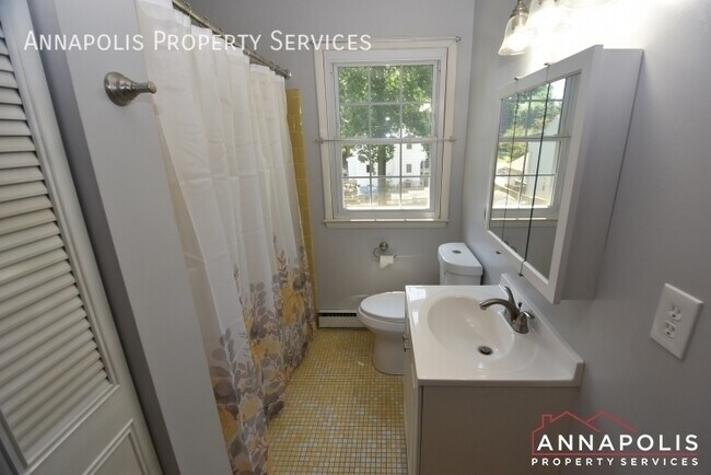 Building Photo - 843 Harbor View Terrace