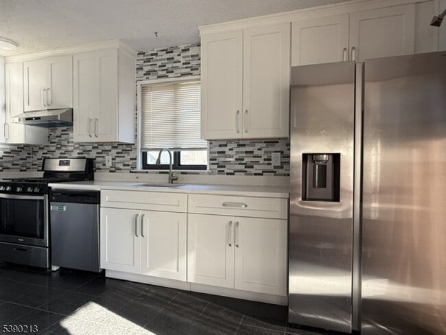 Building Photo - 105 Westgate Dr