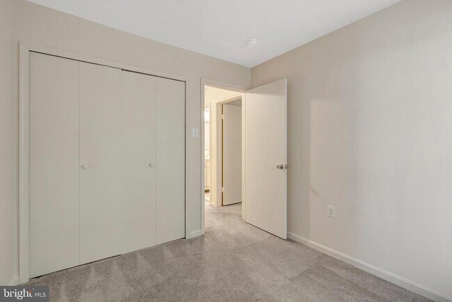 Building Photo - 15350 Inlet Pl