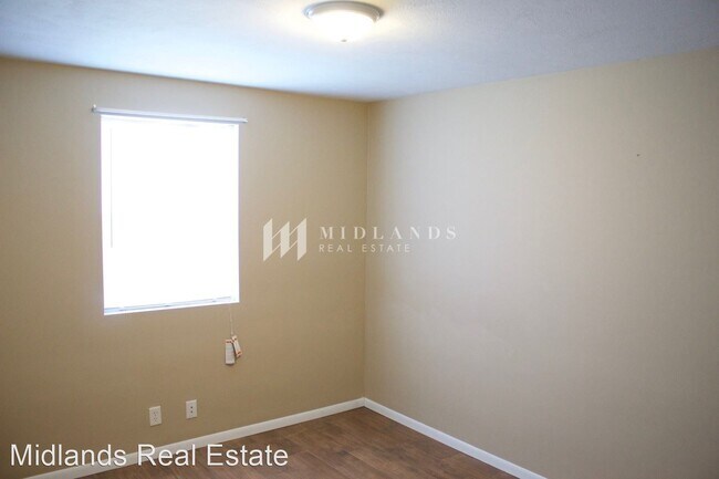 Building Photo - 2 br, 1 bath House - 2530 1/2 Wayne Street