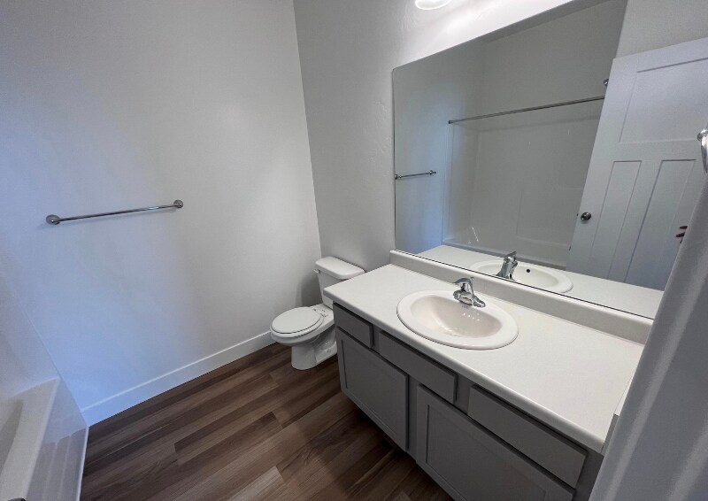 Building Photo - 781 N 380 W