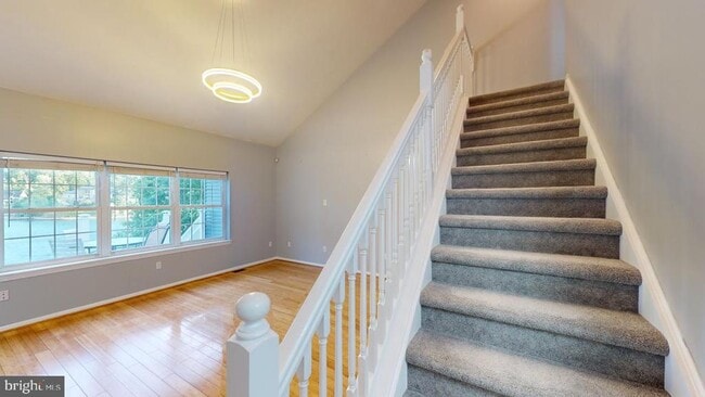 Building Photo - 202 Lakeside Loop