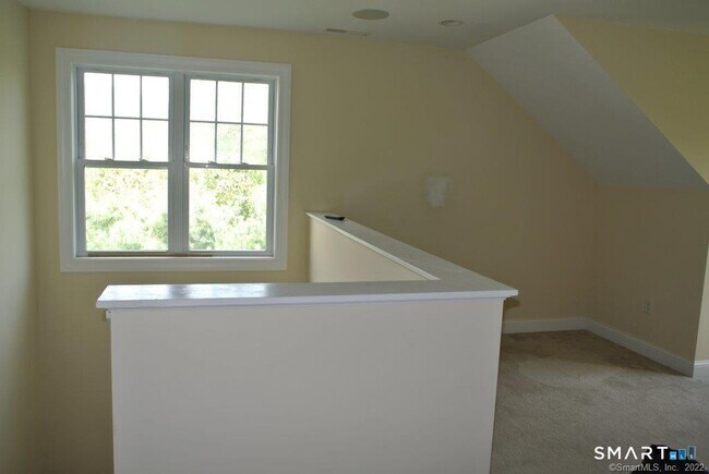 Building Photo - 140 Kyles Way