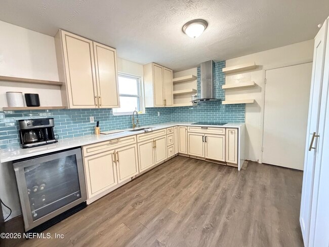 Building Photo - 5013 Chivalry Dr