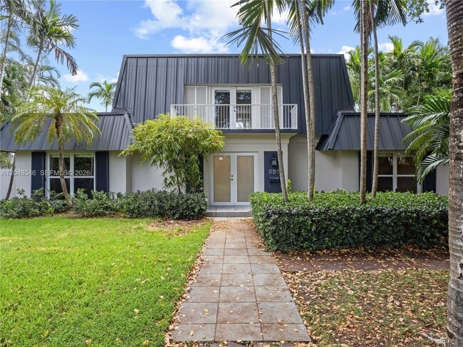 Building Photo - 651 S Mashta Dr