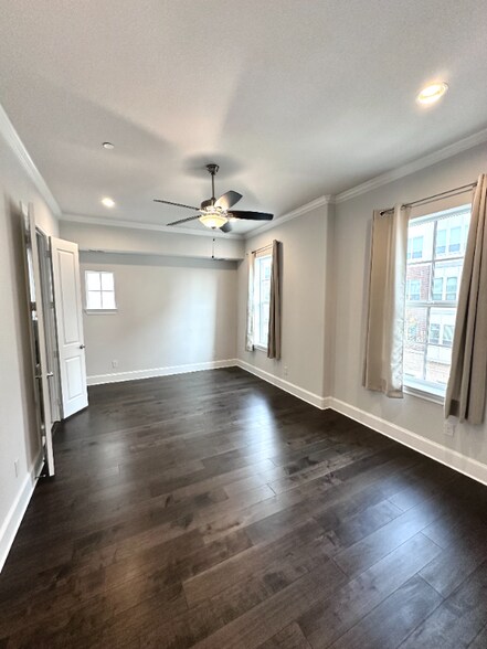 Building Photo - 630 Dalton Ln