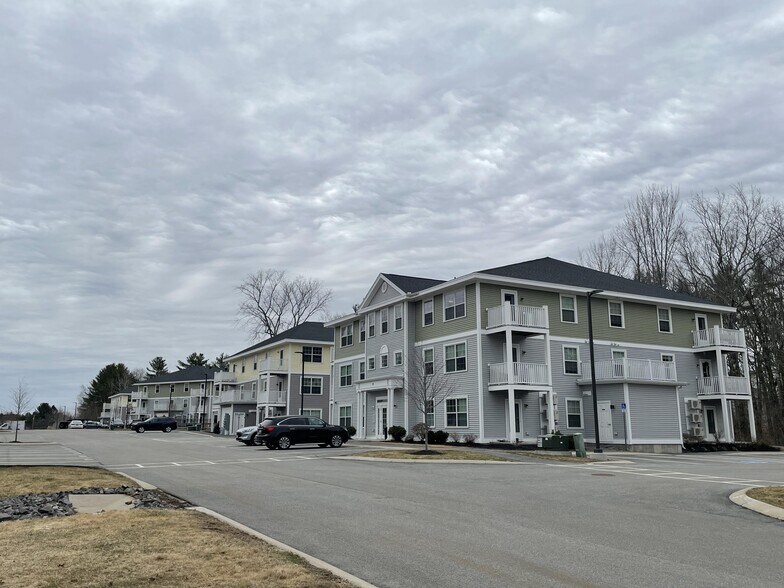 Autumn Woods Apartments 2024 Autumn Woods Dr Westbrook ME 04092