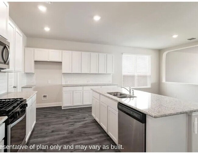 Building Photo - COMING SOON! GORGEOUS Two Story 5 Bedroom ...