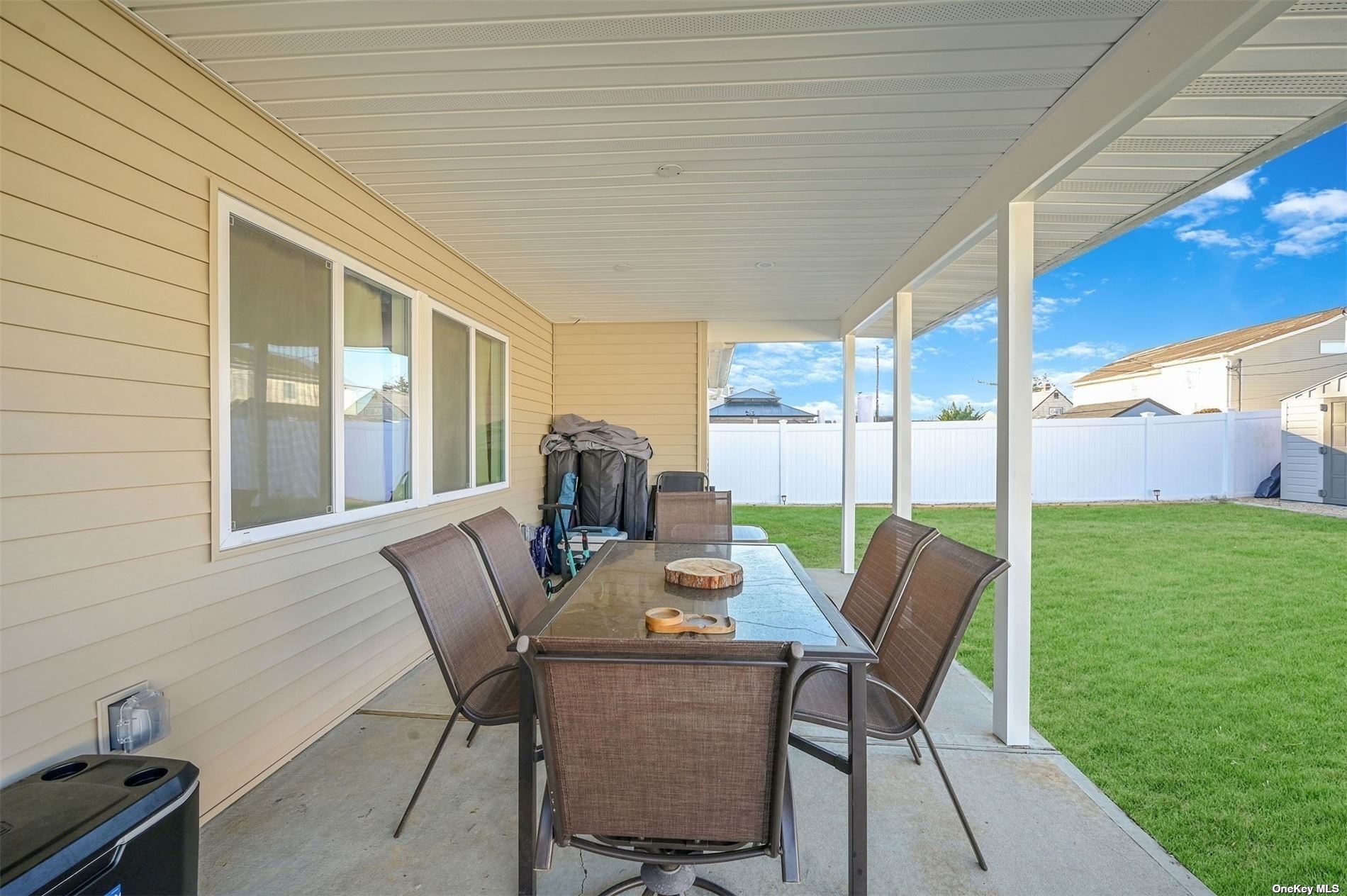 Building Photo - 11 Skylark Ln