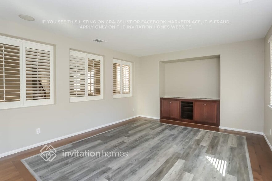 Building Photo - 8008 San Mateo St
