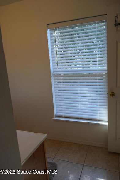 Building Photo - 501 Tortuga Way