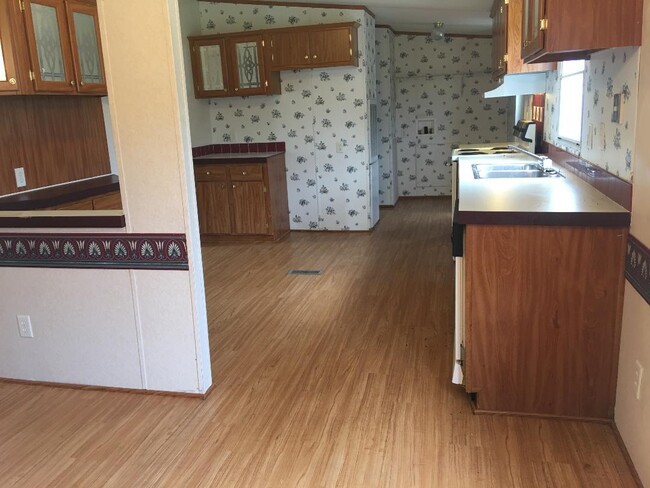 Building Photo - 106 Crappie Dr