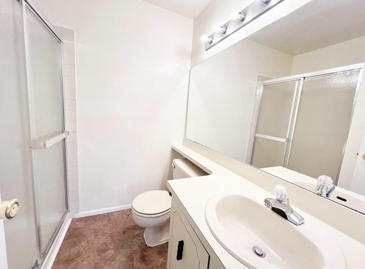 master bath - 2302 Society Pl