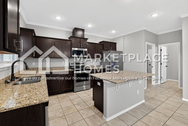 Building Photo - 6803 SW Chalkstone Rd