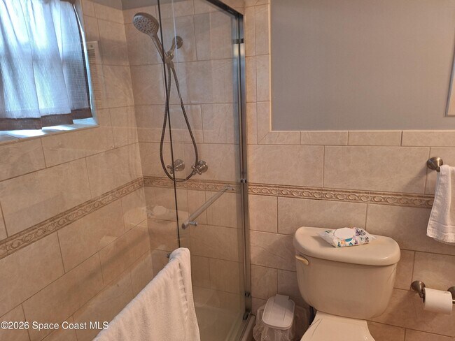 Building Photo - 289 Ellwood Ave