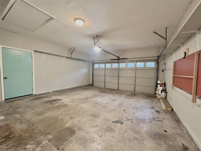 Building Photo - 11917 Meadowfire Dr