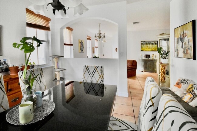 Building Photo - 11020 NW 48th Terrace