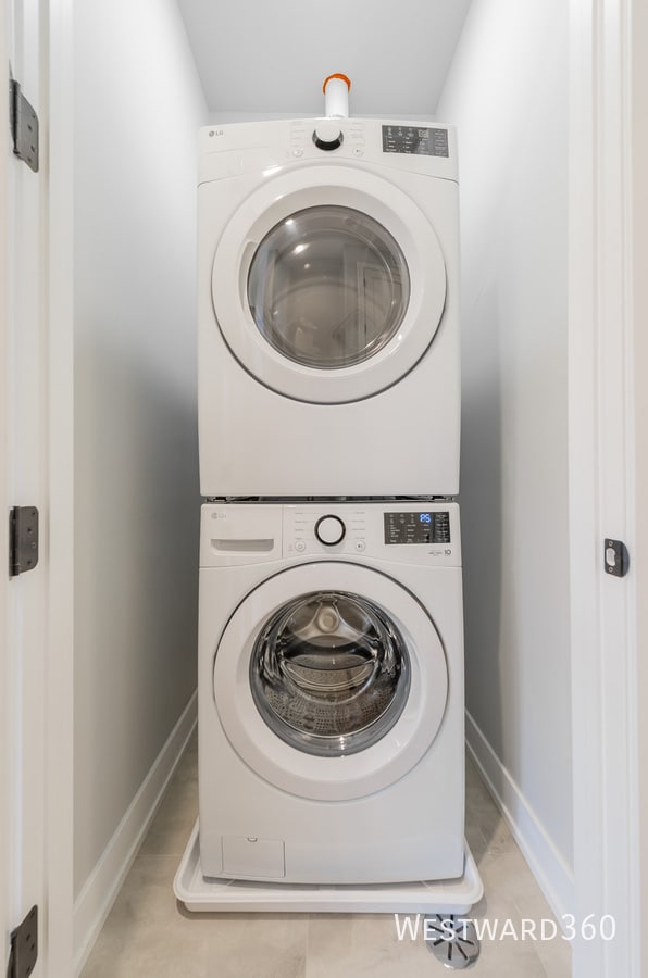 Building Photo - 2351 W Flournoy St