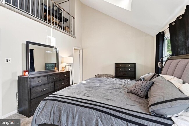 Building Photo - 14230 Oxford Dr