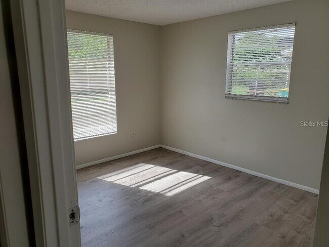 Building Photo - 6956 Brandywine Dr