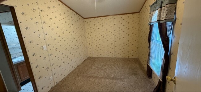 Building Photo - 412 Schaal Rd