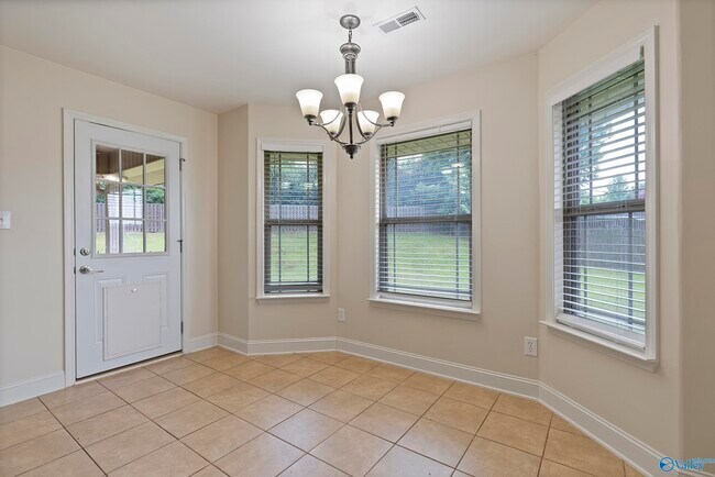 Building Photo - 15828 Coach House Ct NW