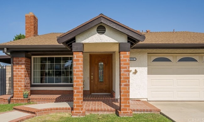 Building Photo - 2650 Altamira Dr