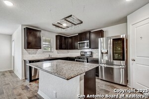 Building Photo - 9627 Baytown Coast