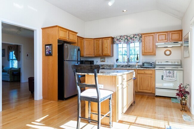 Building Photo - 37 Augusta Way