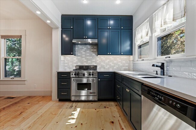 Building Photo - 1315 N 19th St