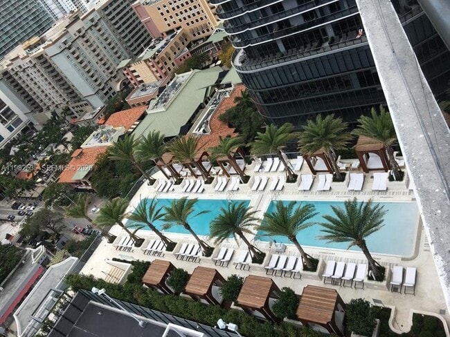 Building Photo - 801 S Miami Ave