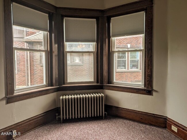 Building Photo - 233 E Pitt St