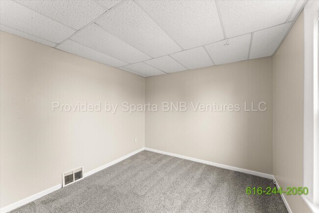 Building Photo - 1720 State St