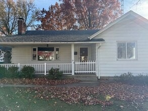 Building Photo - 559 Hartzler St