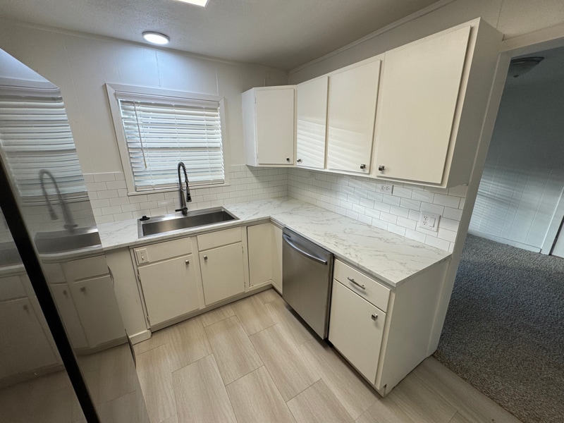 Building Photo - 203 Shelter Ln