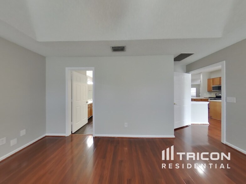 Building Photo - 3582 White Cow Ct