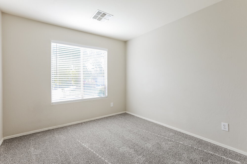 Building Photo - 484 W Gascon Rd