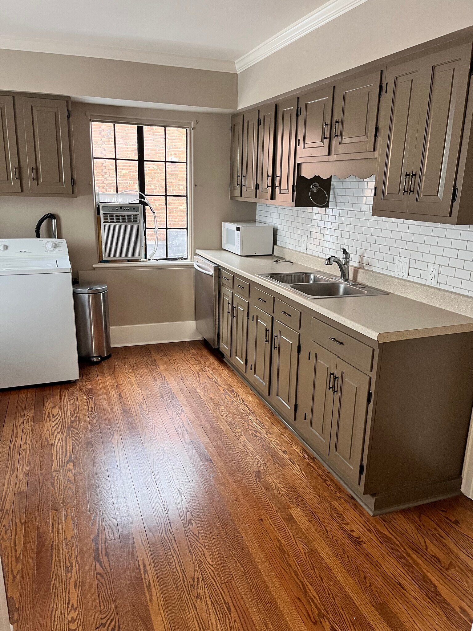 Building Photo - 30 Jay St