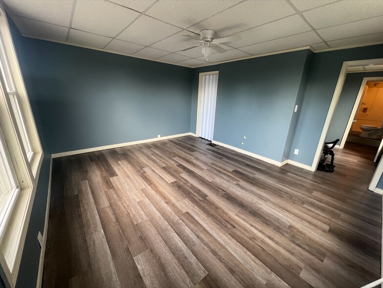 Building Photo - 5118 Globe Ave