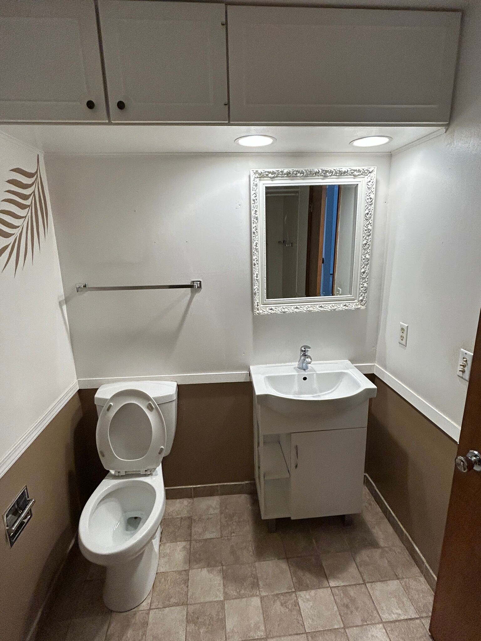 Building Photo - 4902 Brookview Rd