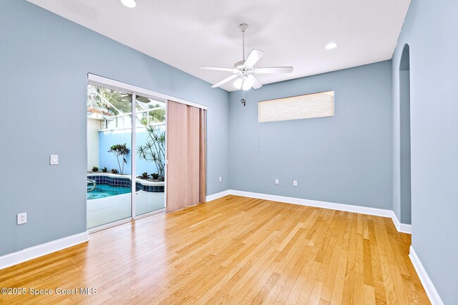 Building Photo - 8657 Villanova Dr