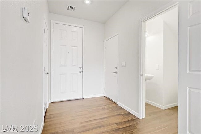Building Photo - 5948 Sakhalin Ave