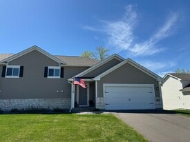 Building Photo - 1038 White Tail Ln