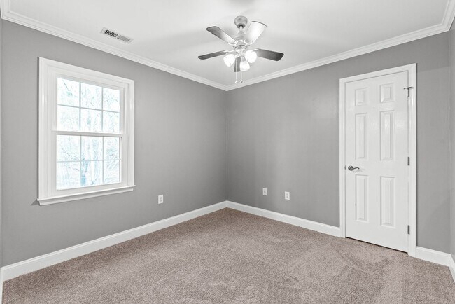 Building Photo - (Coming Soon) Full Brick Home in Matthews!