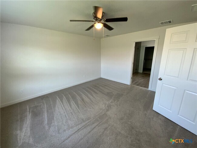 Building Photo - 1511 Fiddle Wood Wy