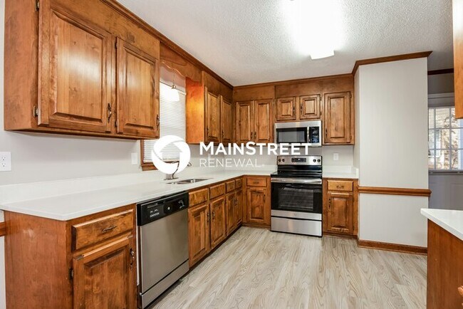 Building Photo - 3 Bedroom Pet-Friendly Home in Cornelius, NC with Main Street Renewal