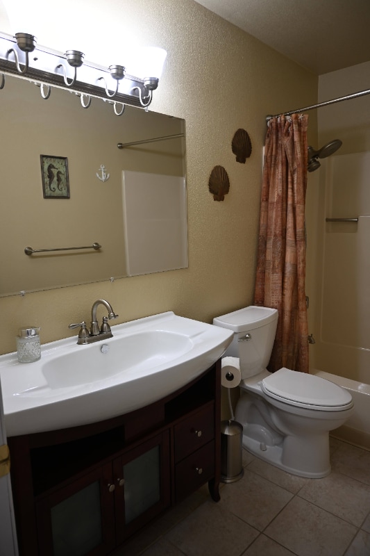 Building Photo - 18920 Eaglewood Loop